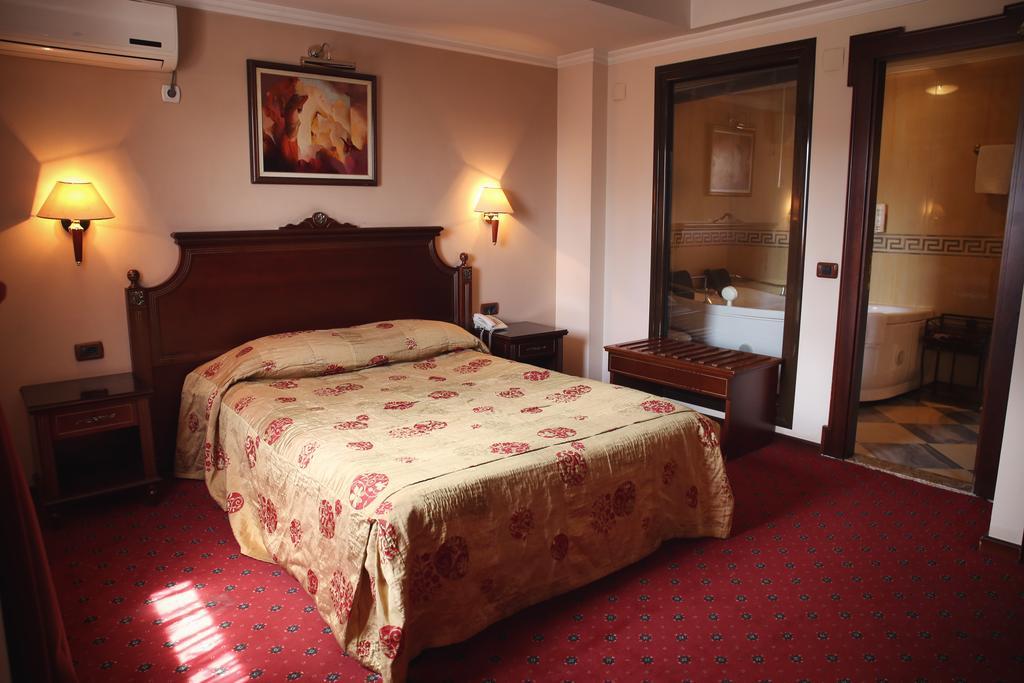 Hotel Millenium Bitola Exterior photo