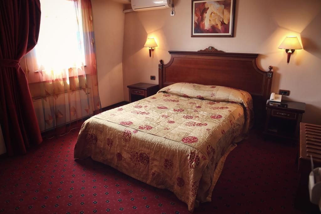 Hotel Millenium Bitola Exterior photo
